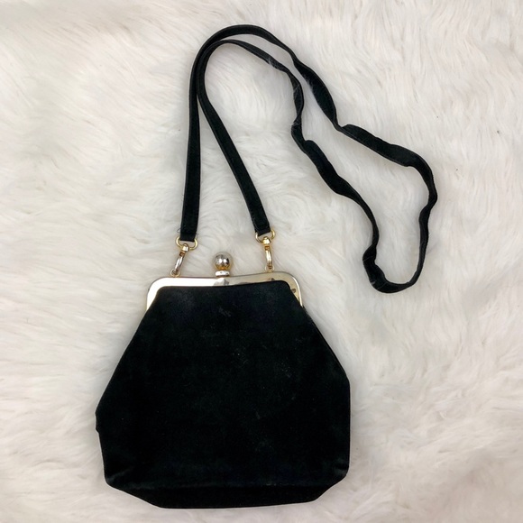 Cole Haan Handbags - Vintage Cole Haan Snap Purse